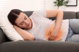 Gases e inchaço abdominal: causas e soluções eficazes